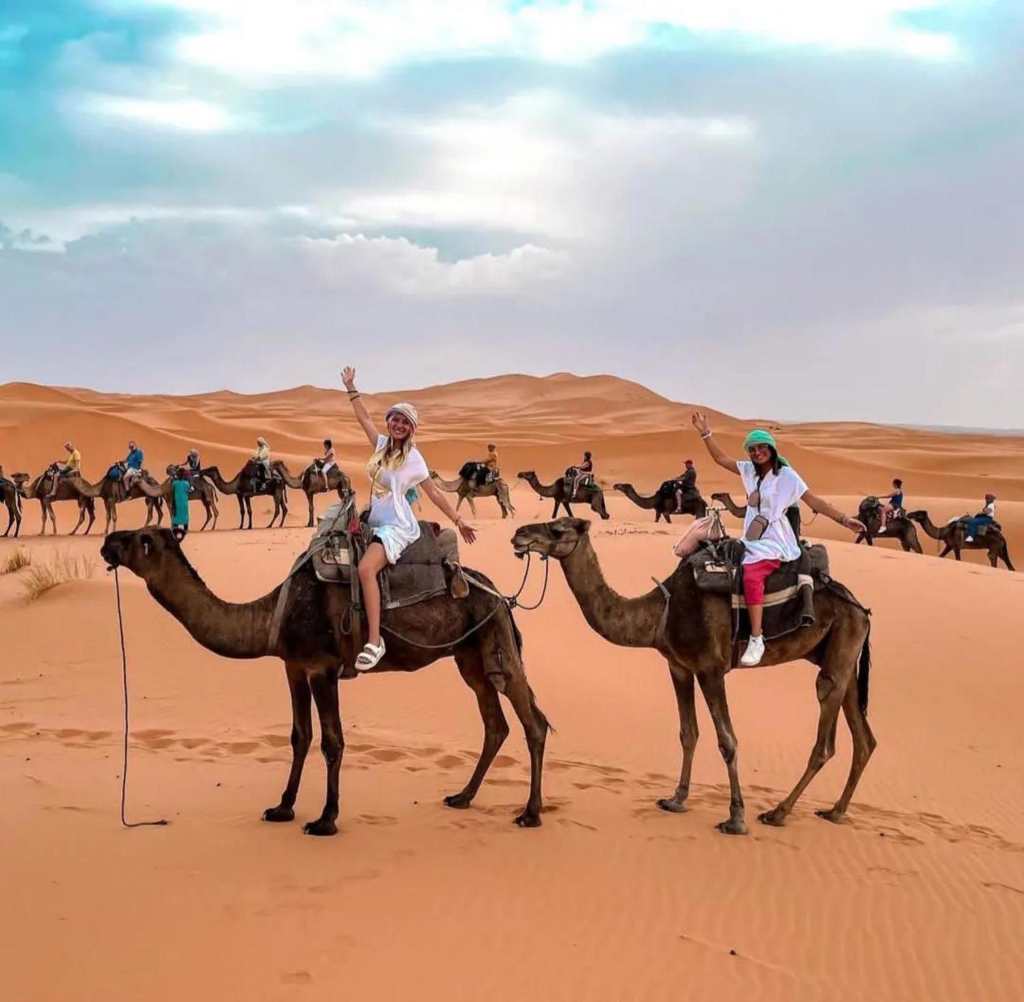 Bed and Breakfast Luxury Bedouin Camp Мерзуга Екстер'єр фото